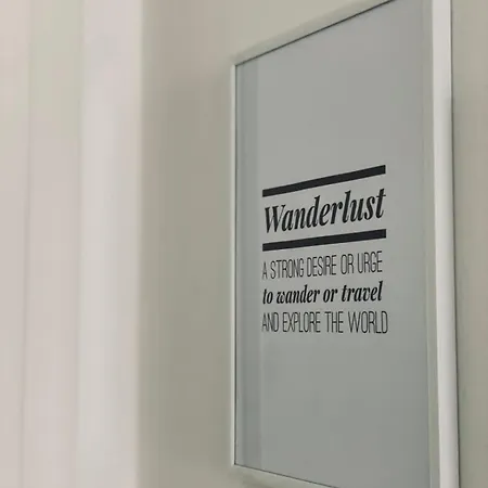 Wanderlust Apartment *